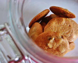 an open cookie jar